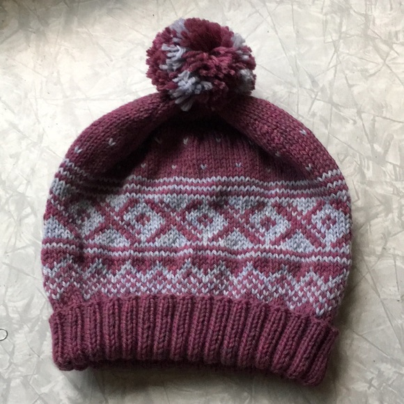 Hand Knit Nordic Hat/Toque - Picture 4 of 4